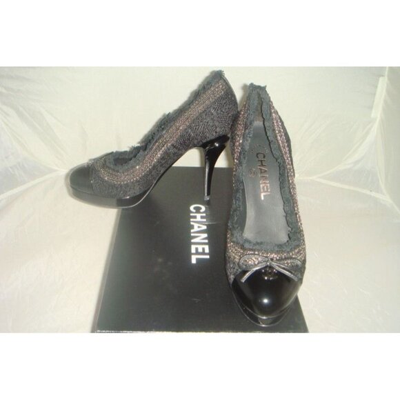 Chanel Tweedy Black Platform Pumps with Interlocking CC Logo - Size 41, New - Picture 1 of 6